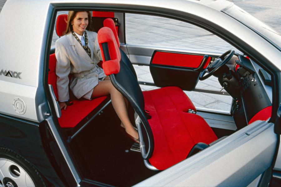 Интерьер Opel Maxx Concept 1995 года  (фото 27 из 30)